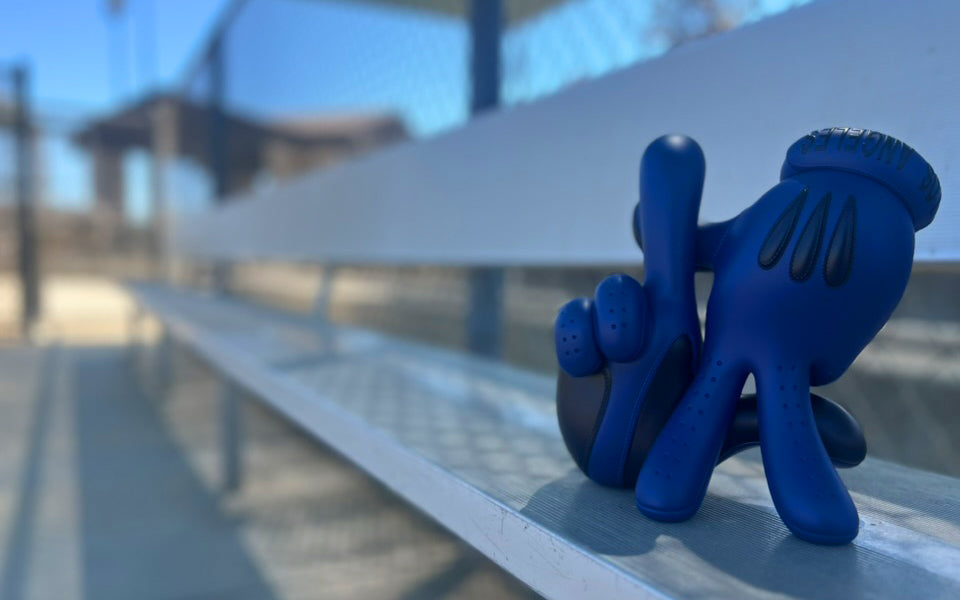 LA BATTING GLOVES VINYL FIGURE: BLUE ON BLUE EDITION