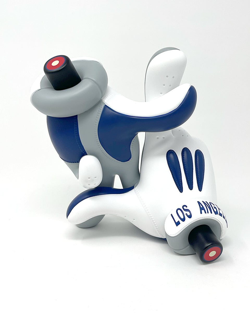 LA BATTING GLOVES VINYL FIGURE: OG EDITION