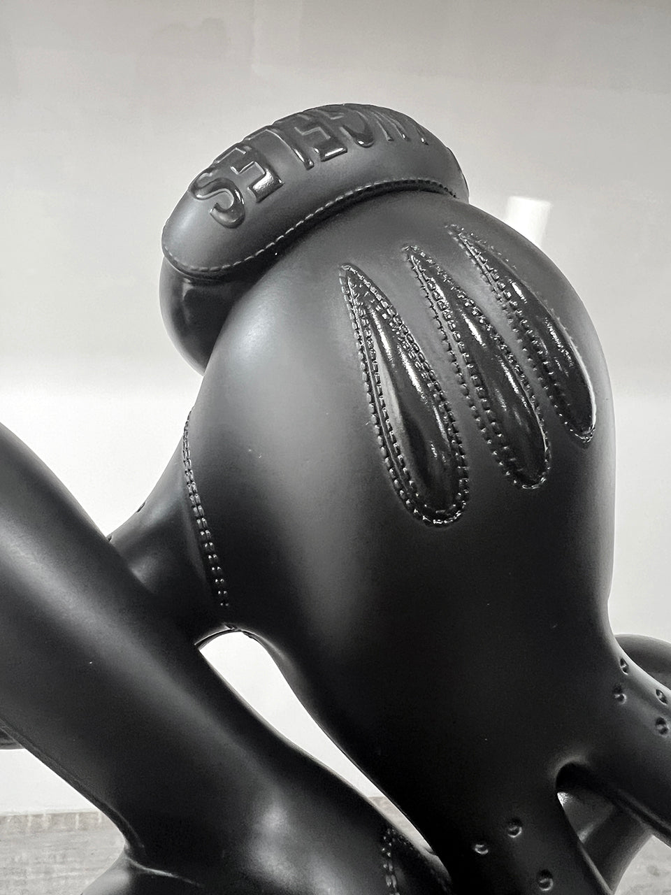 LA RACING GLOVES VINYL FIGURE: LA AUTO SHOW EXCLUSIVE