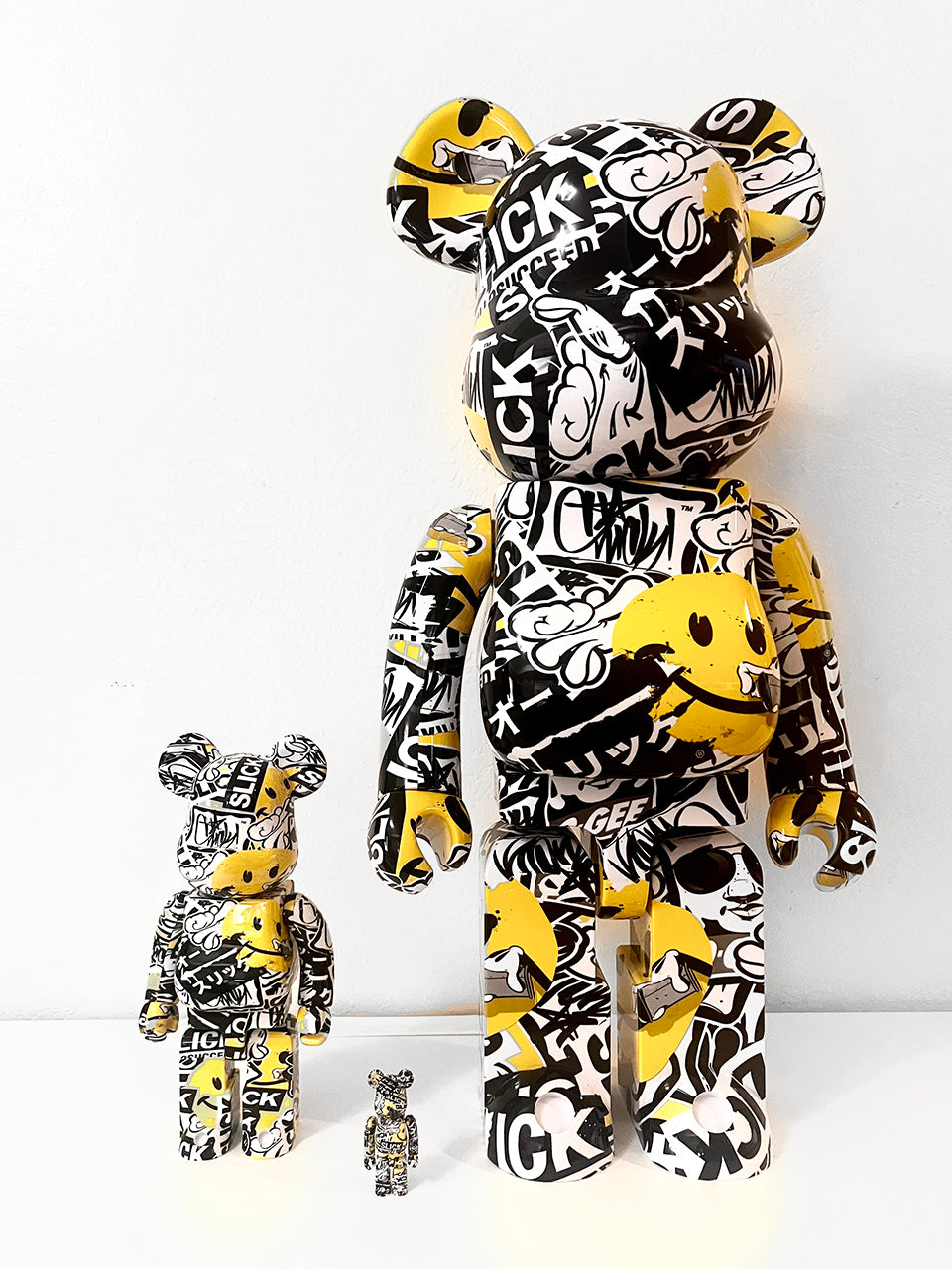 1000% 400% 100% HAPPY OG SAN BEARBRICK AND 16" X 16" PRINT SET