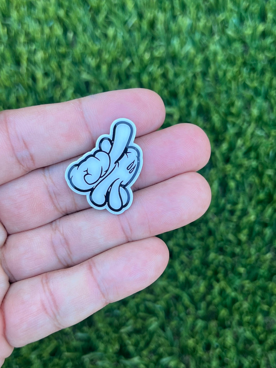 LA HANDS GOLF MARKER AND CLIP: WHITE